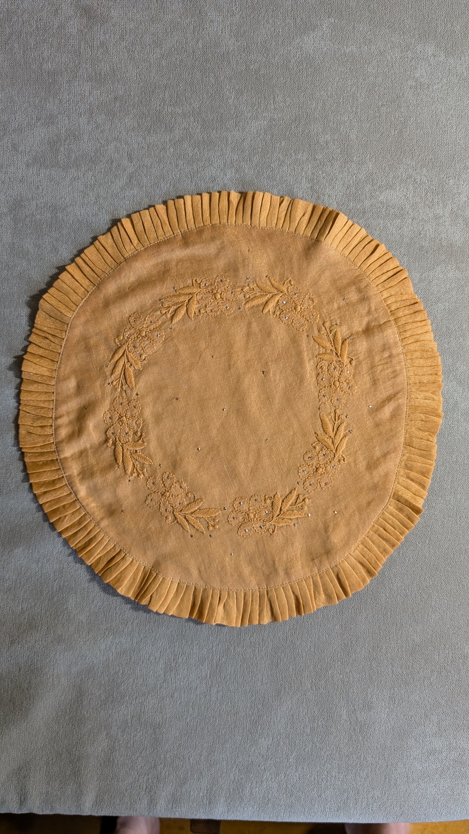 Rust Chikankari Placemat - Round 14 inches