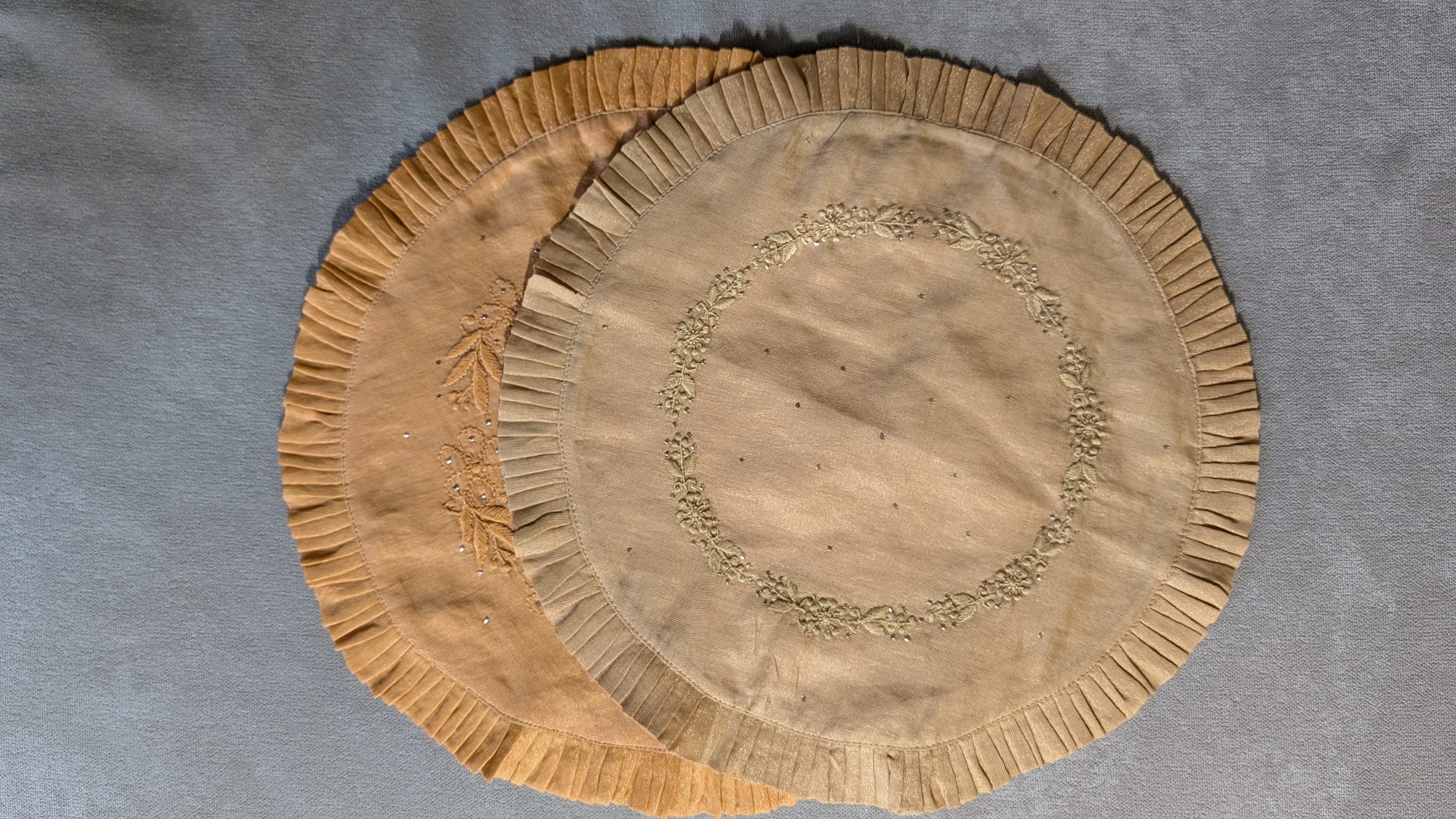 Rust Chikankari Placemat - Round 14 inches